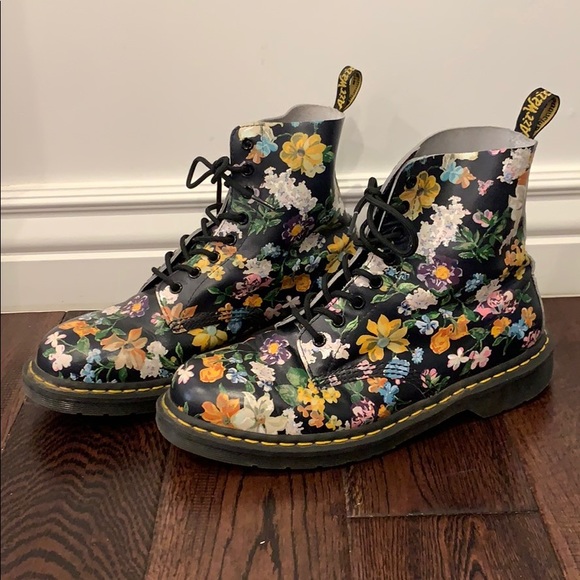 dr martens 1460 pascal darcy floral